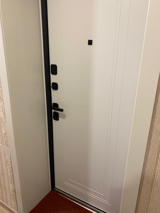 Продам трехкомнатную квартиру