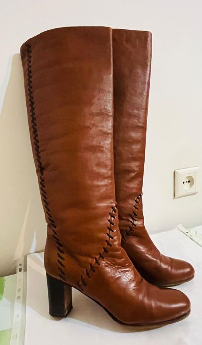 Новые женские сапоги