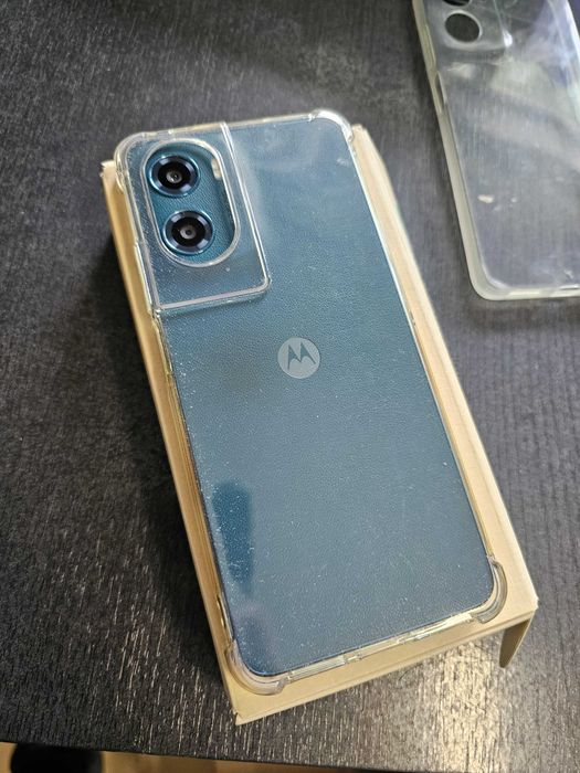 Motorola Moto G15, 8GB RAM, 128GB, Dual SIM, husă și folie