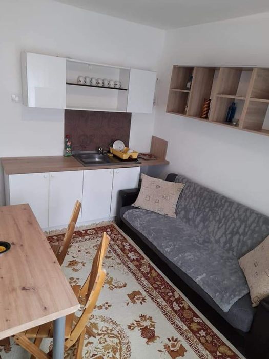 Garsoniera de închiriat