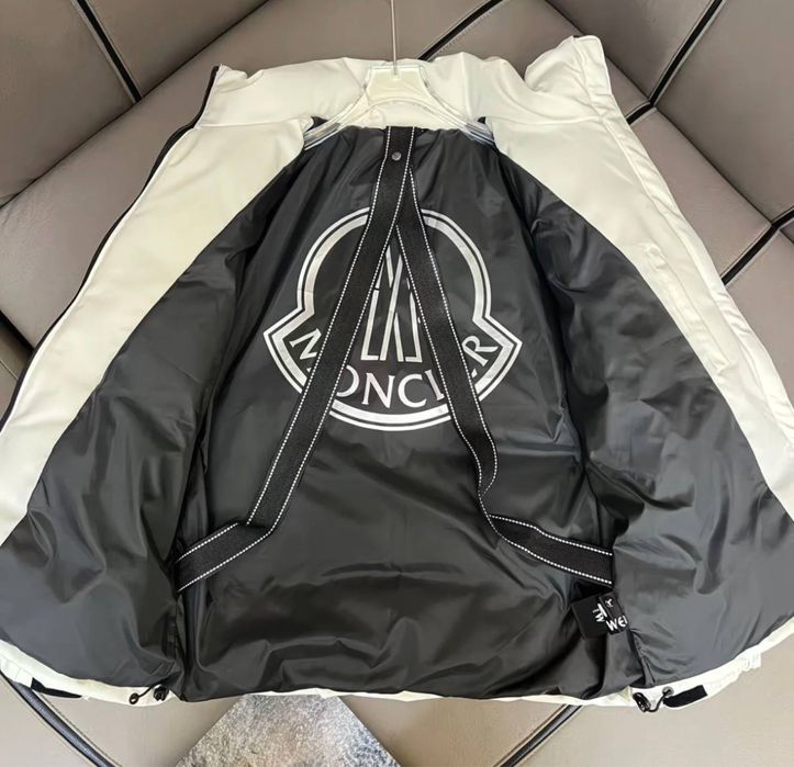 Горнолыжная куртка Moncler