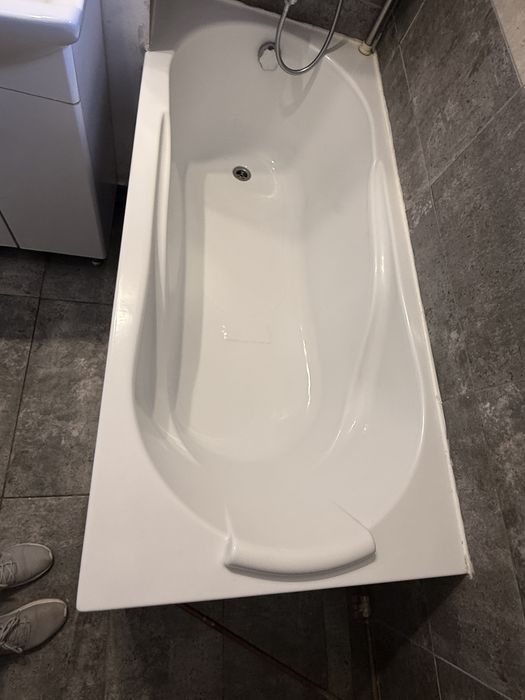 Vană baie 150x70x55 cm + robinet/baterie