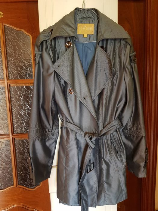 Пальто , плащи женское