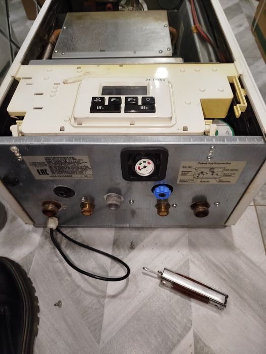 Продаётся двухконтурный котёл