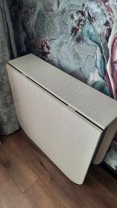 Продам стол тумбу