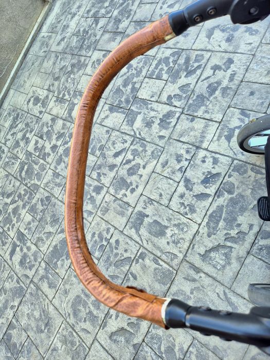Cărucior Musty Evo 2 în 1 + scoică Maxi-Cosi