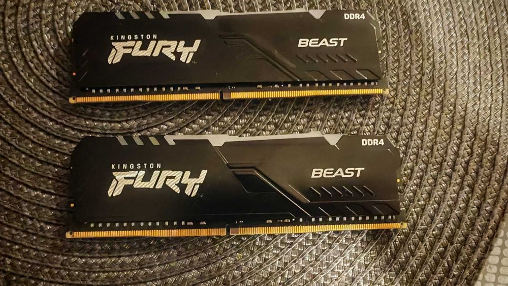 Рам памет Kingston FURY Beast RGB 32GB (2x16GB) DDR4 3200MHz