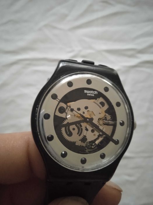 Продавам часовник -пилот