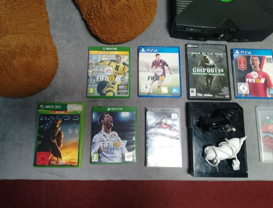 Vând console și jocuri video pentru doritori