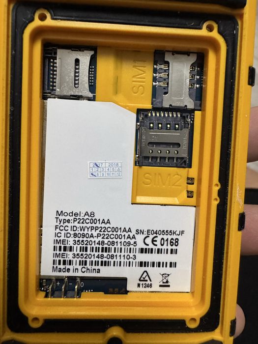 Vand telefon rezistent la apa, praf si socuri