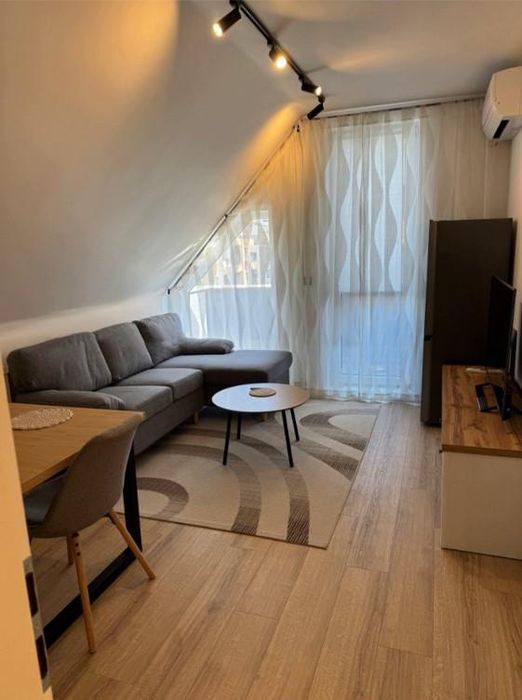 Дава се под наем Двустаен апартамент в София, Витоша - 65 кв.м за 693.09 € - Снимка #2