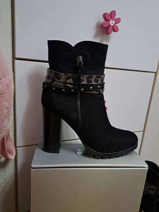 Дамски елегантни боти номер 39