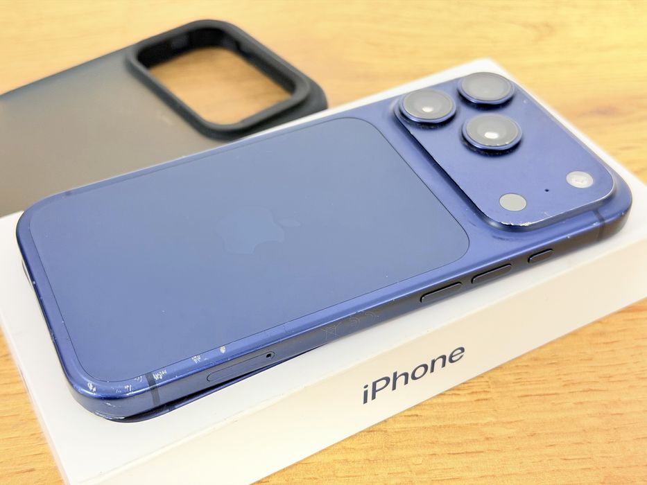 iPhone 17 Pro 90%