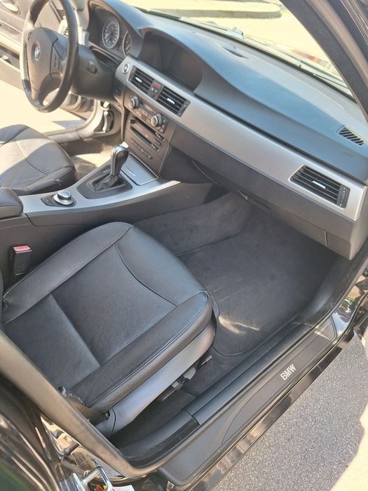 Продавам BMW 325 IX 2007