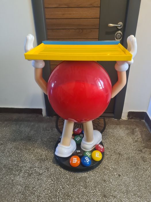 Stativ M&M de vanzare