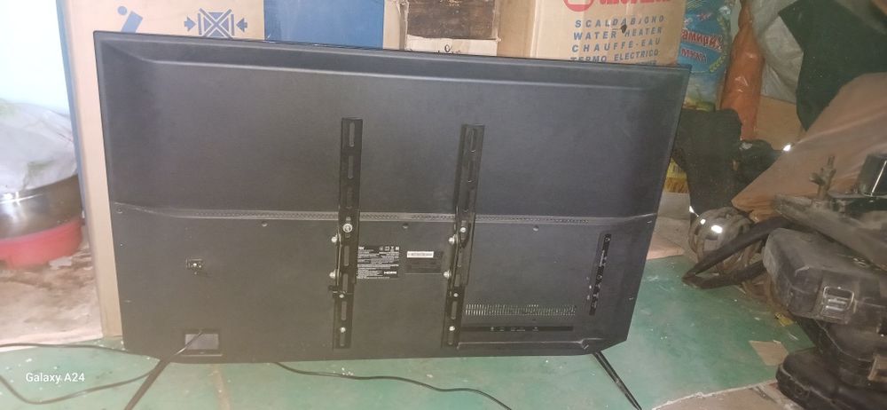 Продаю телевизор Hayer