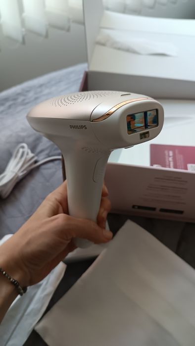 Фотоепилатор Lumea Advanced