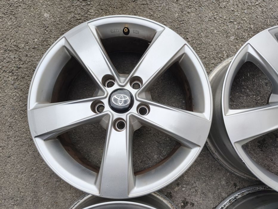 Toyota/Тойота - 16 цола 5x114,3; 4 бр. лети джанти