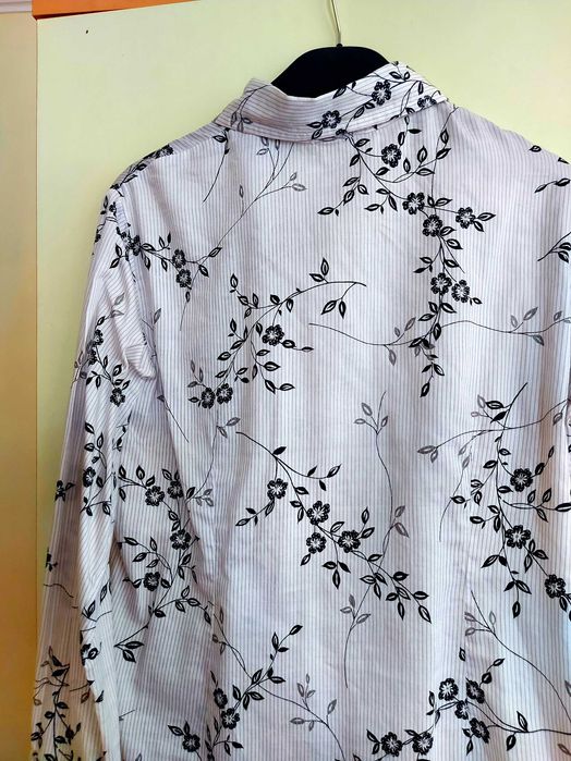 Луксозна  ризка за под сакопочти нова размер М