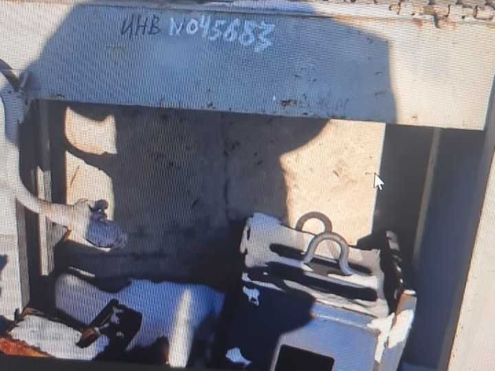 Стенд для испытания стяжных болтов