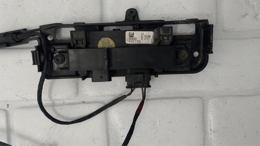 Сензор за багажник AUDI 3AA962243