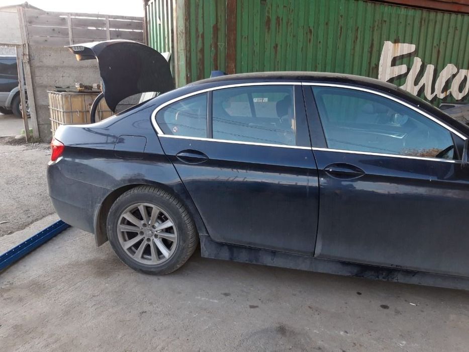 Dezmembrari  BMW 5 (F10, F18, F07, F11)  2009  > 0000 520 d Motorina