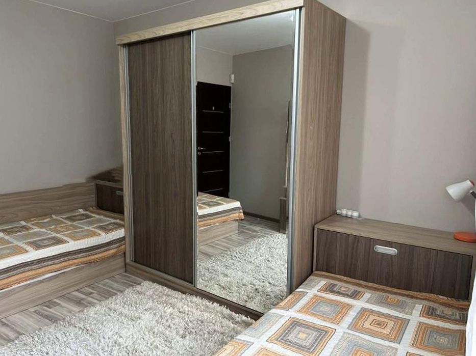 Дава се под наем Тристаен апартамент в София, Витоша - 103 кв.м за 1296.42 € - Снимка #8