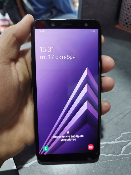 Samsung A6 qora rangli qirilgan joyi yo'q