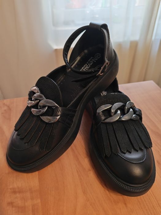 Pantofi 39 piele naturala, noi