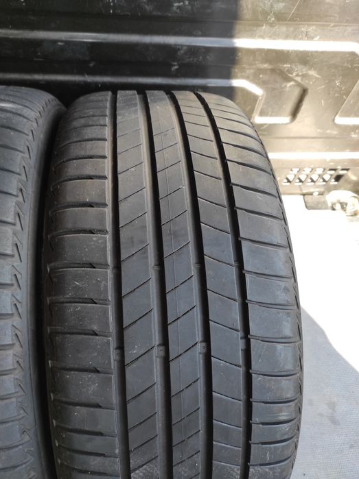 245/40/19 Bridgestone