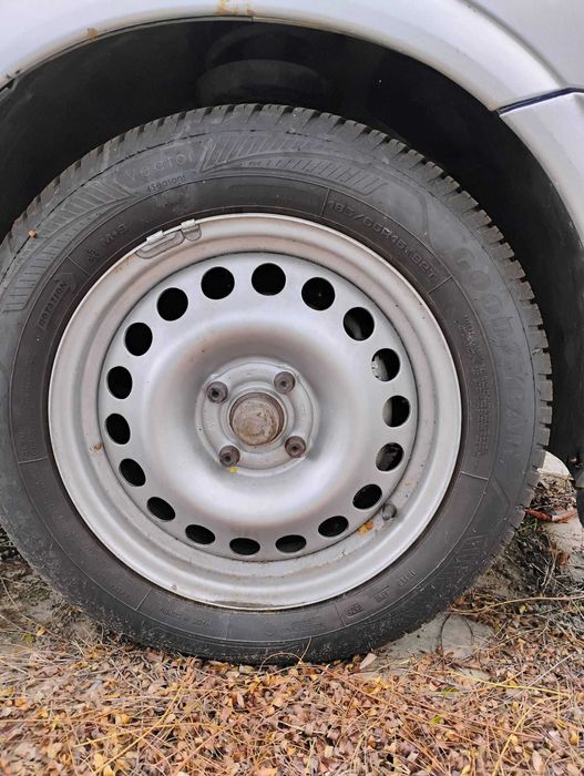 Set jante cauciucuri 185 65 R15 si set tobe Opel Astra G
