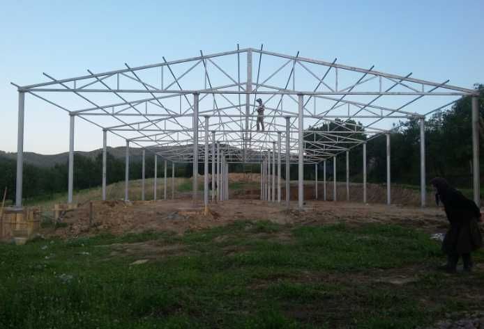 Vând hala metalica 25x10x4