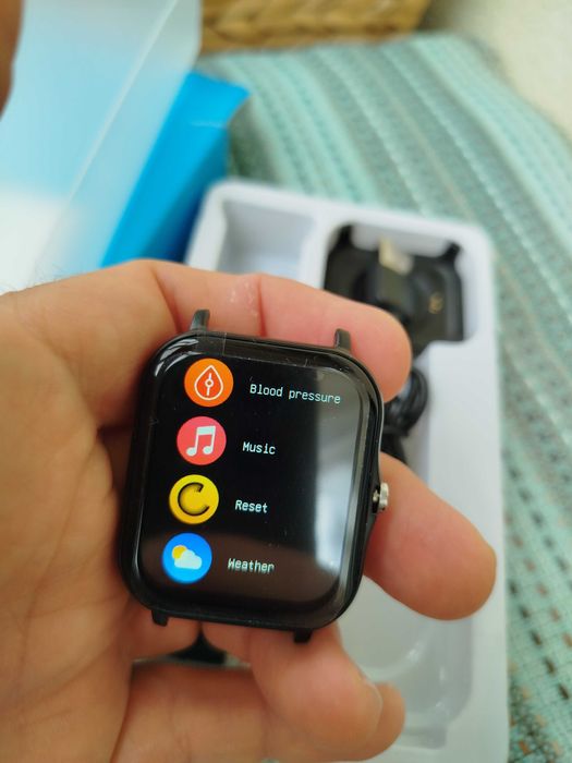 Смарт часовник Lige, нов. Подходящ за мъже и за жени.