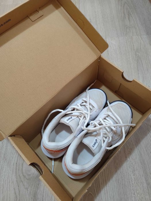 Маратонки за тенис