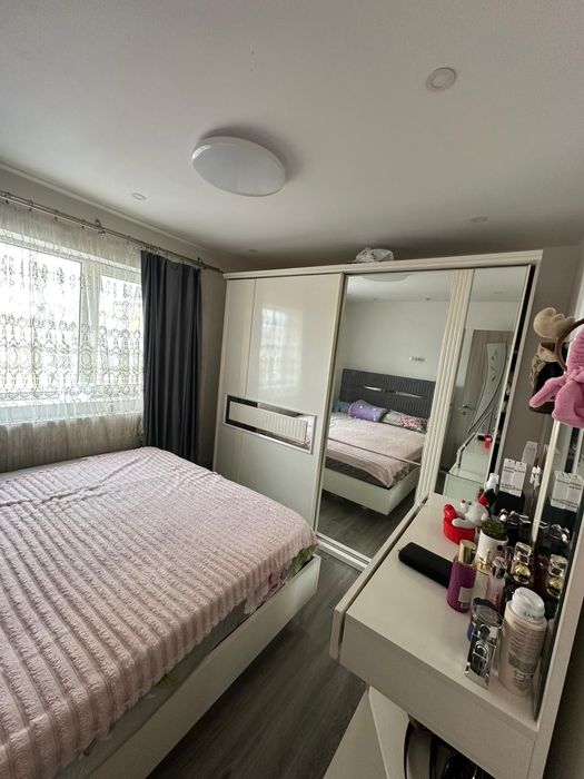 Dormitor complet cu salteaua inclusă