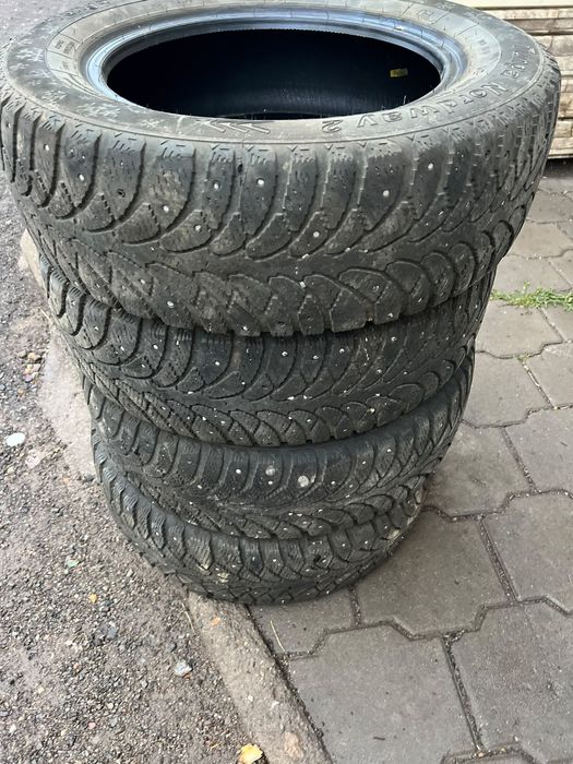Зимние шины 195/65 R15