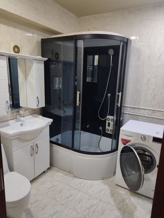 Юнусабад Ц-6, метро Минор 2/4/4, кирпич, 2х6 балкон, евроремонт, 53м2