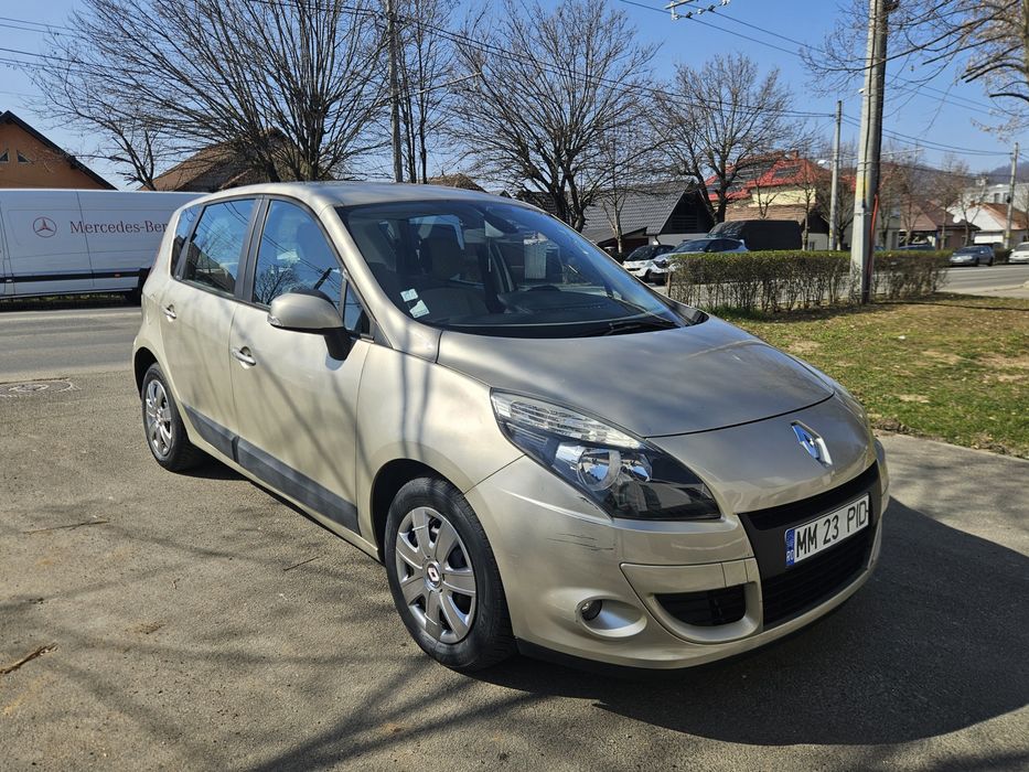 Renault Scenic 3, an 2009, 1.9 dci.