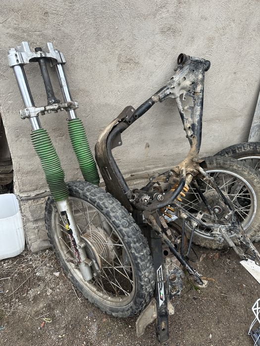 Продам Эндуро запч.