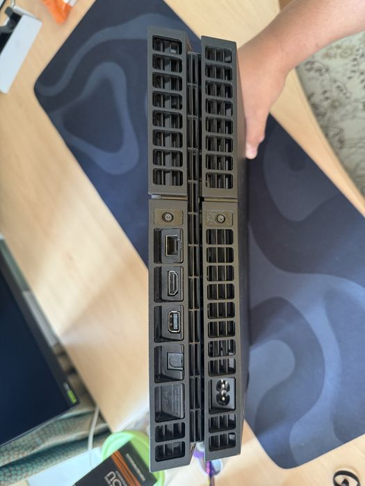 Ps4 fat (1 tb).