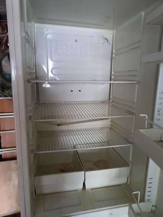 Продам холодильник морозильник