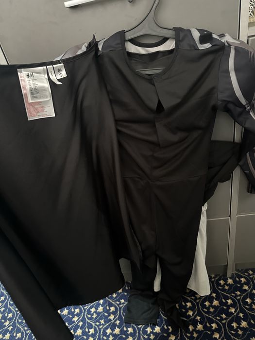 Костюмы  супергероевдля мальчиков б/у