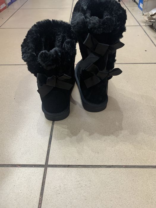 Ugg cizme din piele naturala