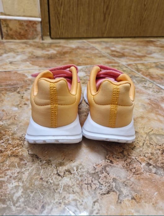 Sneakersi ADIDAS fetita