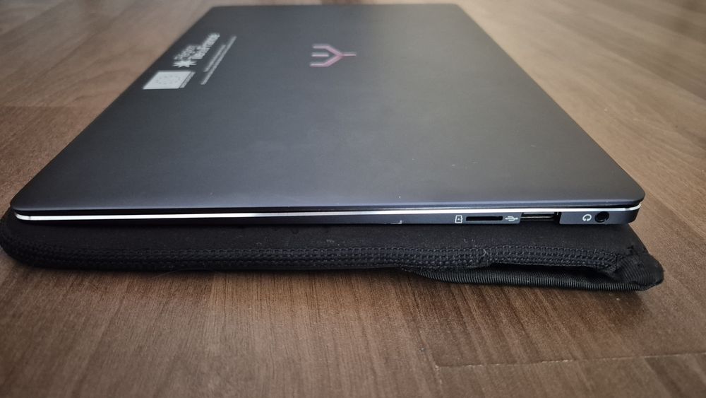 Laptop super slim UnoWhy Y13 – Stare foarte buna
