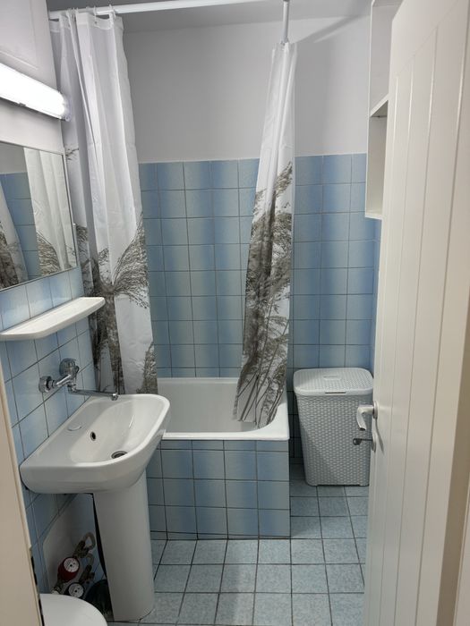 Dau in chirie garsoniera