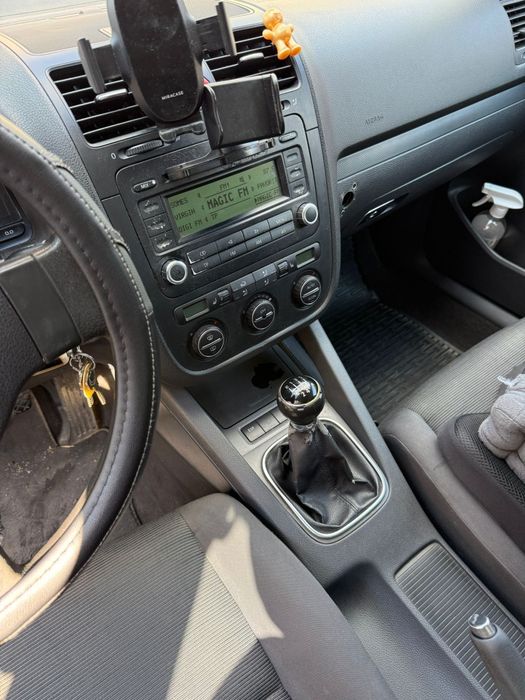 VOLKSWAGEN Golf 2005 — imagine 5