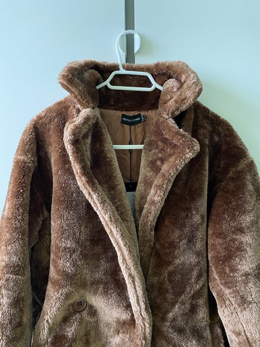 PrettyLittleThing Овърсайз кафяво плюшено палто размер С М