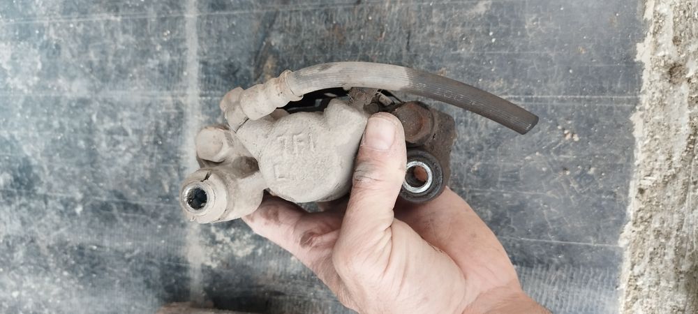 Kилометраж/предни и задни спирачни апарати Toyota rav 4