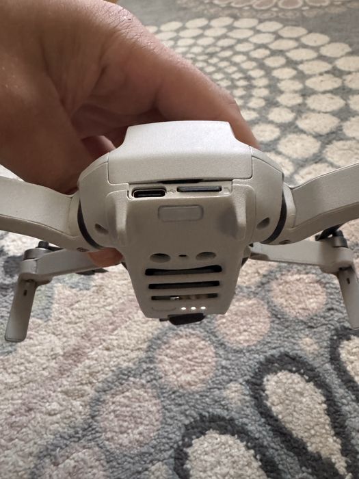 Drona dji mini se